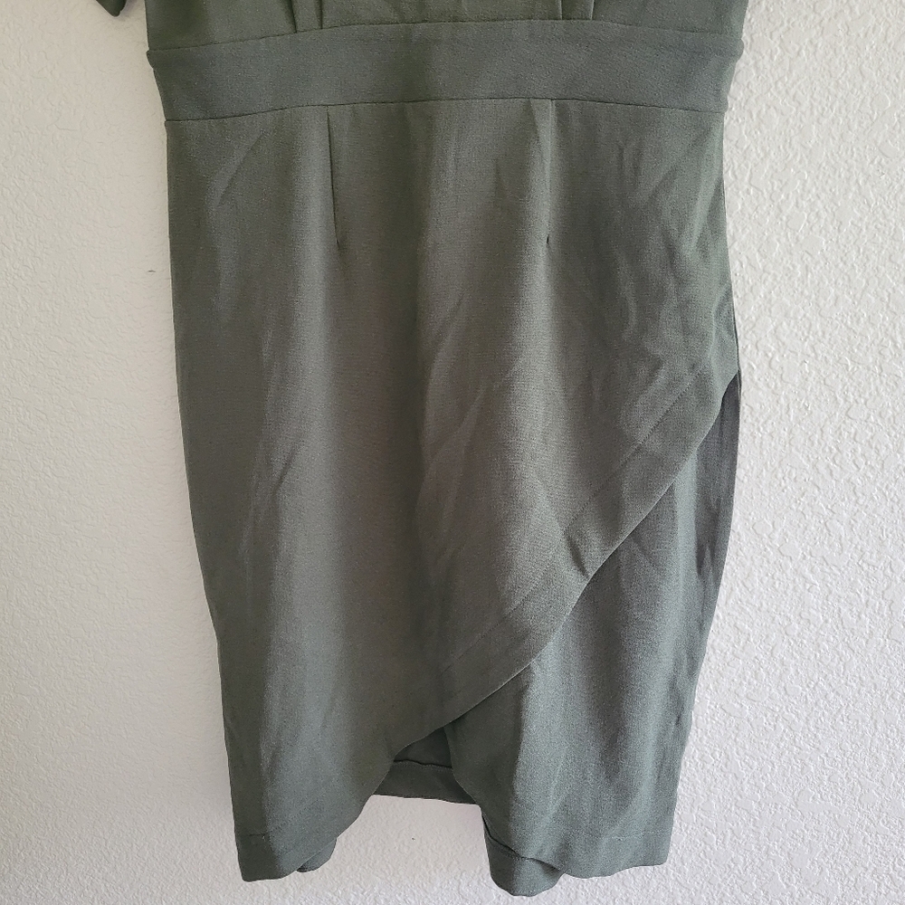 Bobeau Olive Green Mid Length Faux Wrap Dress (M) - Picture 5 of 8